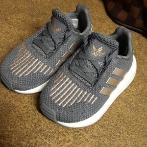 Toddler sneakers
